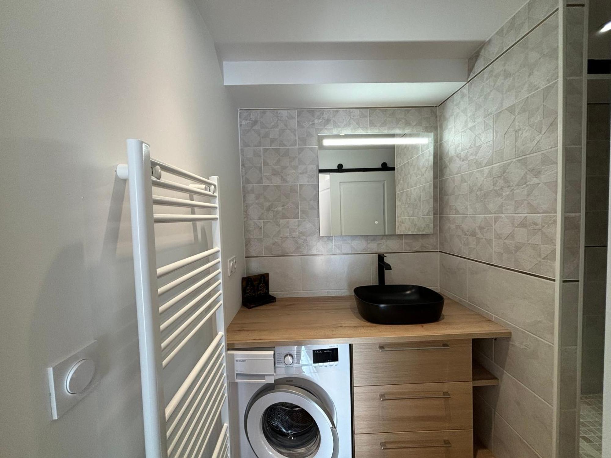 Location D'Un Superbe Appartement Avec Piscine Roquebrune-sur Argens Dış mekan fotoğraf